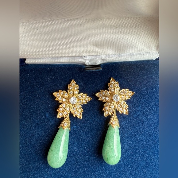 JBK Camrose & Kross Earrings Dangles Aventurine & Swarovski Crystal Box & COA - Picture 1 of 1